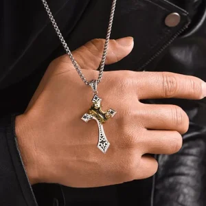 ✝️Vintage kronkorshalsband